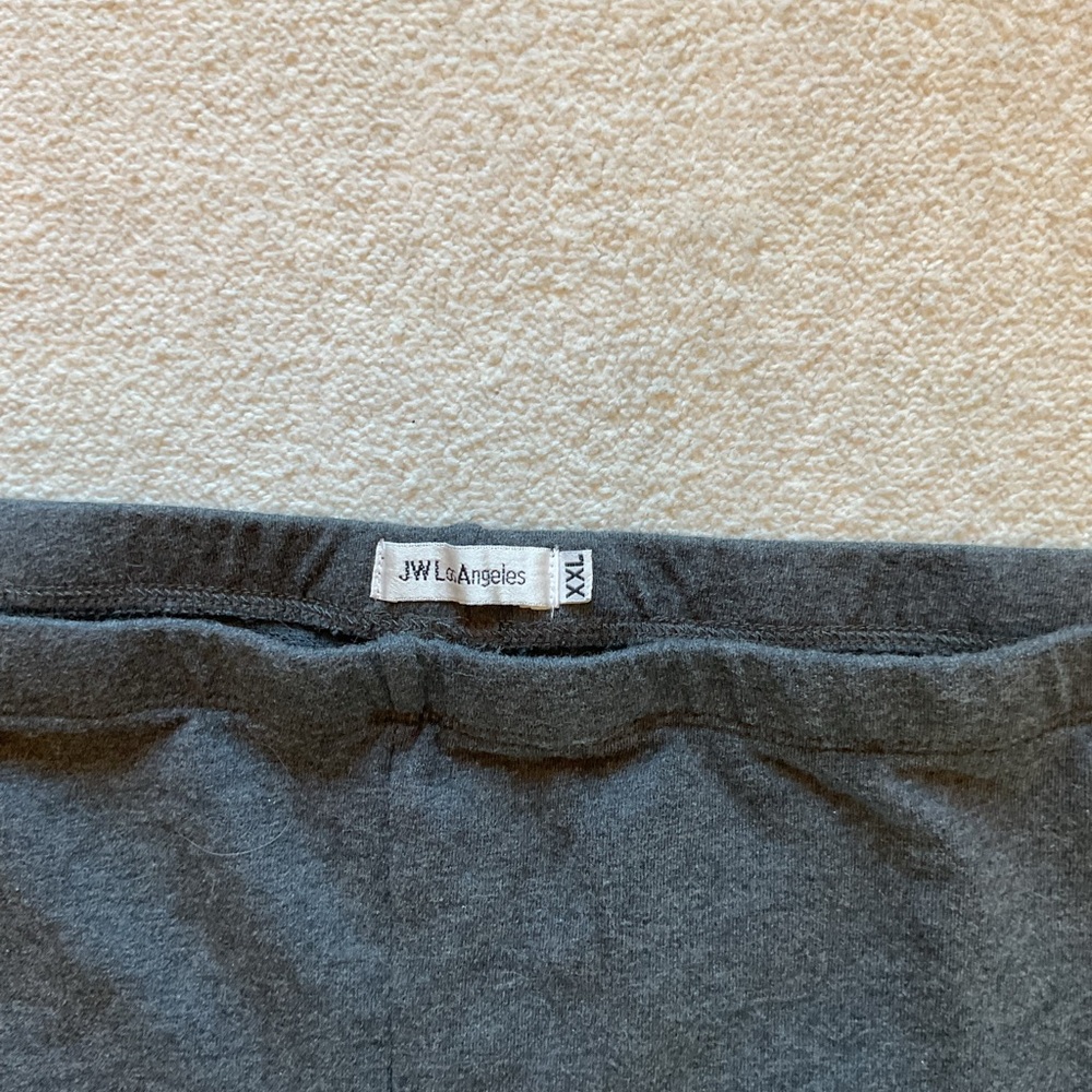 Johnny Was Floral Embroidered Leggings - Gray - Picture 2 of 8